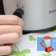 Máy ép trái cây Philips HR1836