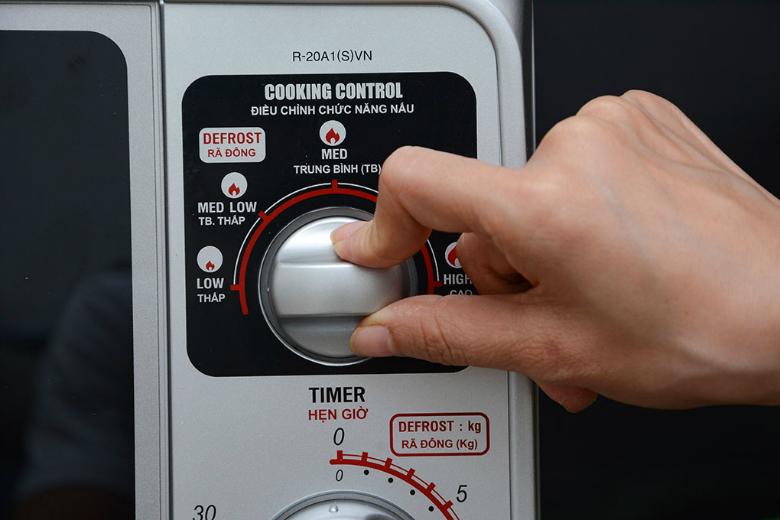 Nút xoay có tiếng Việt điều khiển và sử dụng dễ dàng Nút xoay có tiếng Việt điều khiển và sử dụng dễ dàng